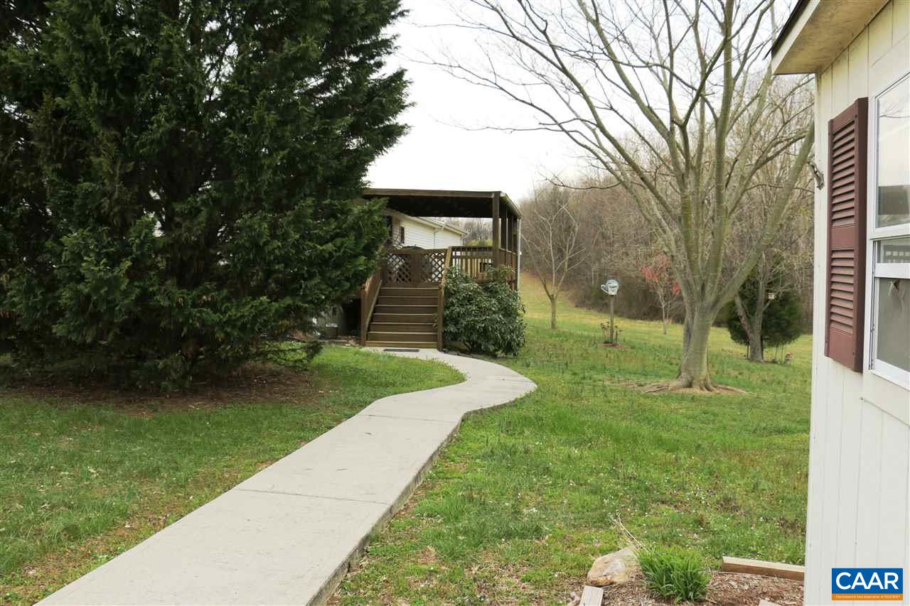 209 Social Hall Road New Canton, VA 23123 - Photo 10 of 30 Gallery Image 10