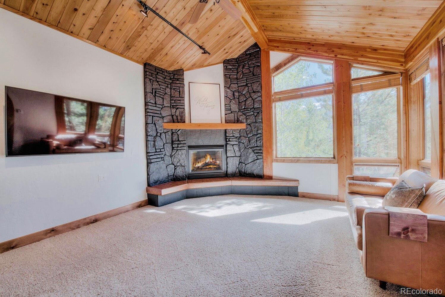 1745 Red Hawk Road Silverthorne, CO 80498 - Photo 12 of 39 Gallery Image 12