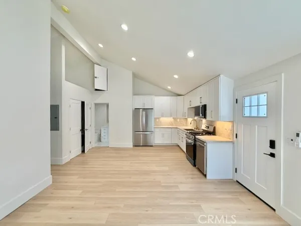 $3,800 | 3146 Bray Lane, Costa Mesa, CA 92626