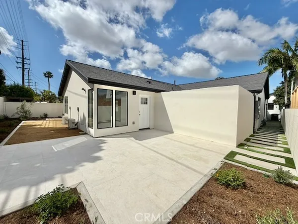 $3,800 | 3146 Bray Lane, Costa Mesa, CA 92626