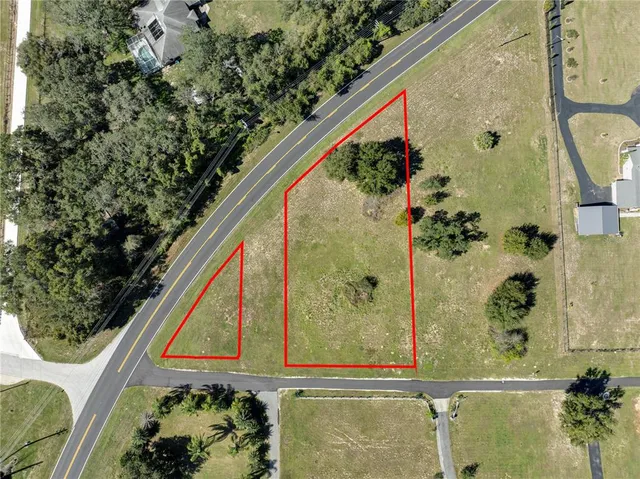 a view of a yard with a pathway