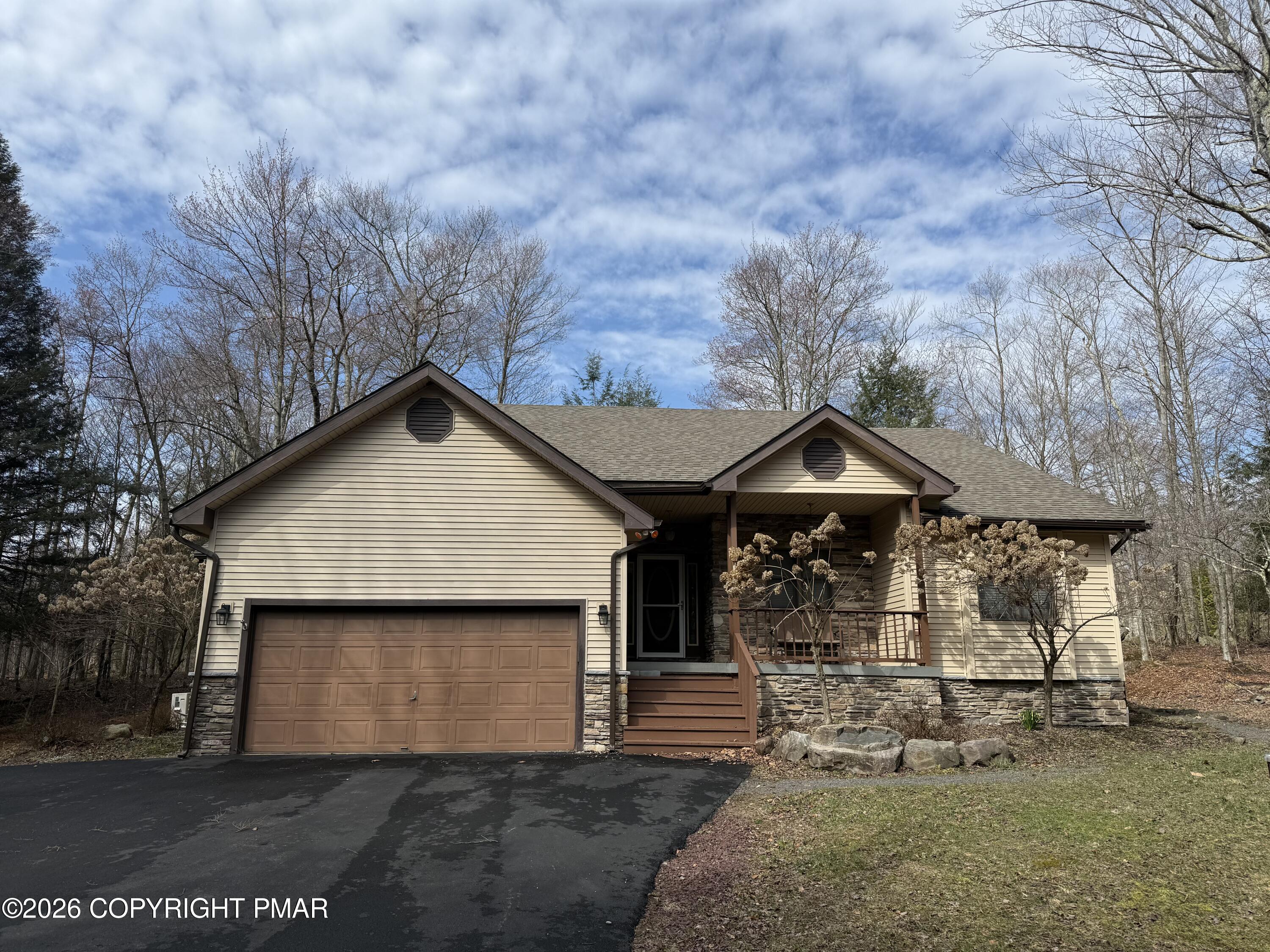 98 Bender Road Gouldsboro, PA 18424 - Photo 1 of 27 98BenderFront2