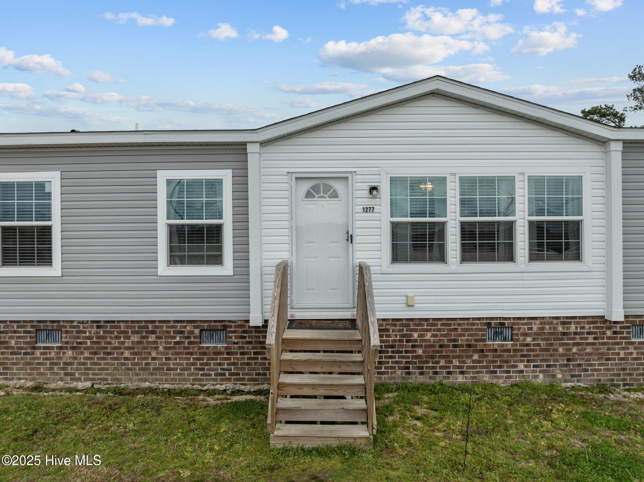 1277 Frederick Road Chocowinity, NC 27817 - Photo 4 of 48 4-web-or-mls-DJI_0660