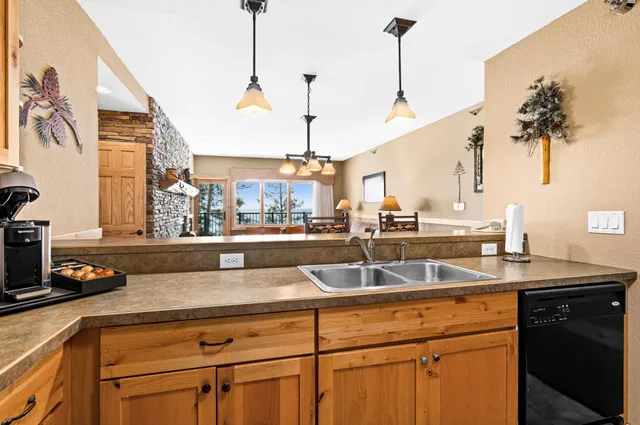 $59,000 | 8 North Burlington Road, Unit 3206 INTERVAL 8, Two Harbors, MN 55616