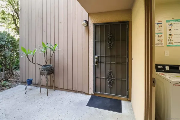 $1,900 | 5700 Baltimore Drive, Unit 187, La Mesa, CA 91942
