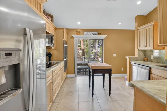 $5,250 | 190 Temple Avenue, Boynton Beach, FL 33436