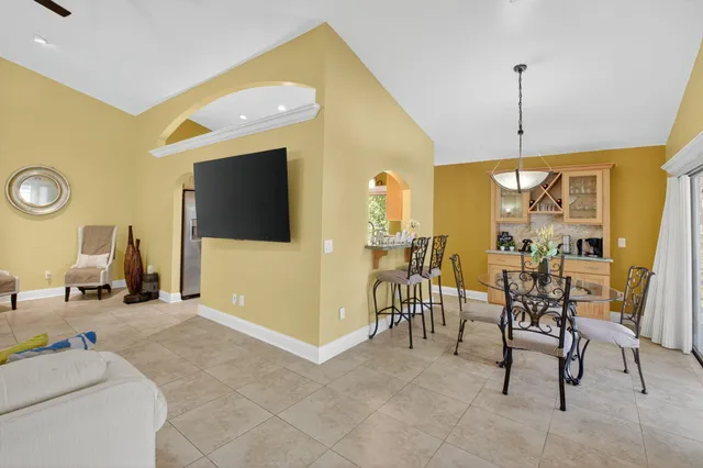 $5,250 | 190 Temple Avenue, Boynton Beach, FL 33436