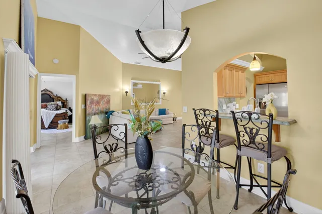 $5,250 | 190 Temple Avenue, Boynton Beach, FL 33436