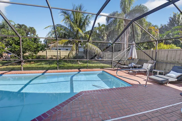 $5,250 | 190 Temple Avenue, Boynton Beach, FL 33436