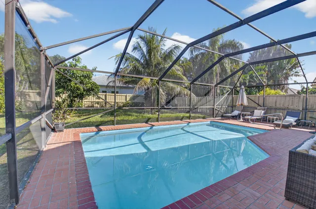 $5,250 | 190 Temple Avenue, Boynton Beach, FL 33436