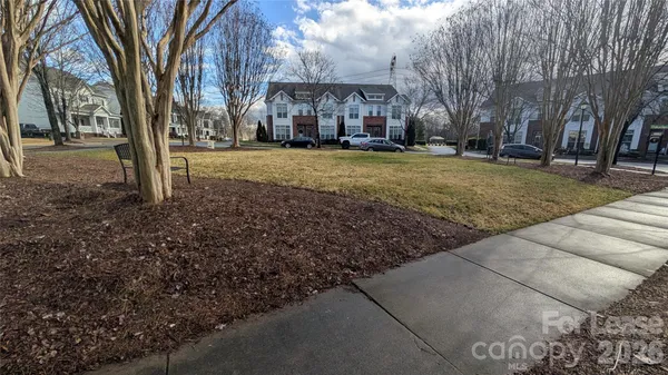 $2,750 | 20017 Metaphor Mews, Davidson, NC 28036