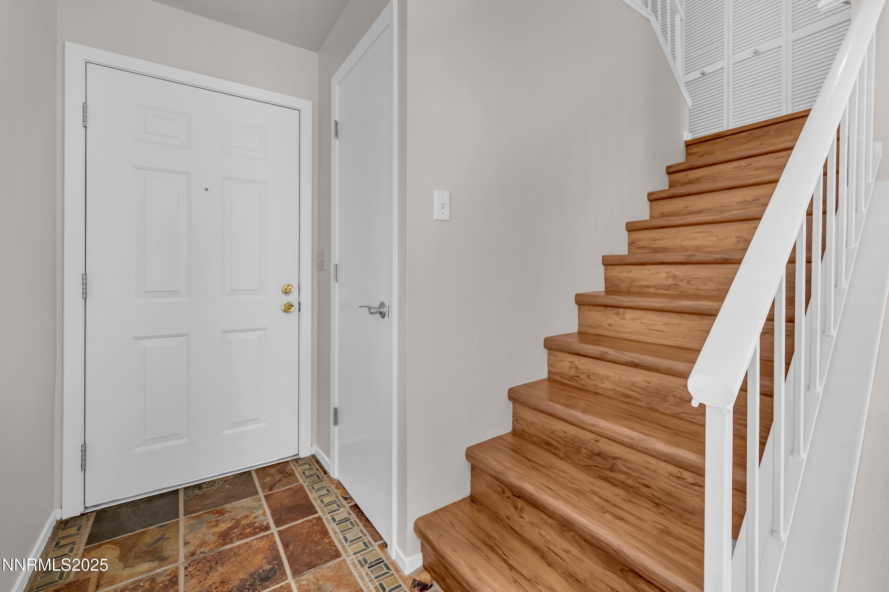 4301 Loreto Lane Reno, NV 89502 - Photo 16 of 36 a view of entryway
