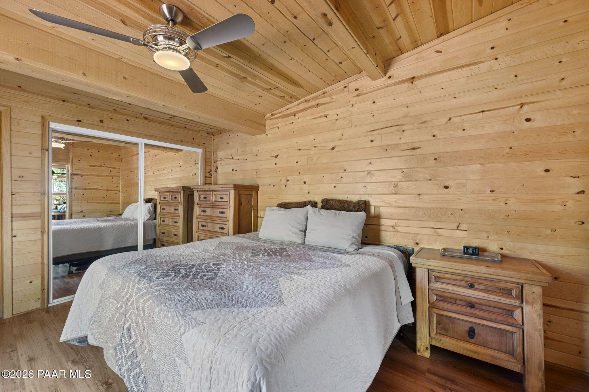 6151 Bannie Mine Road Prescott, AZ 86303 - Photo 15 of 42 19-Primary Bedroom
