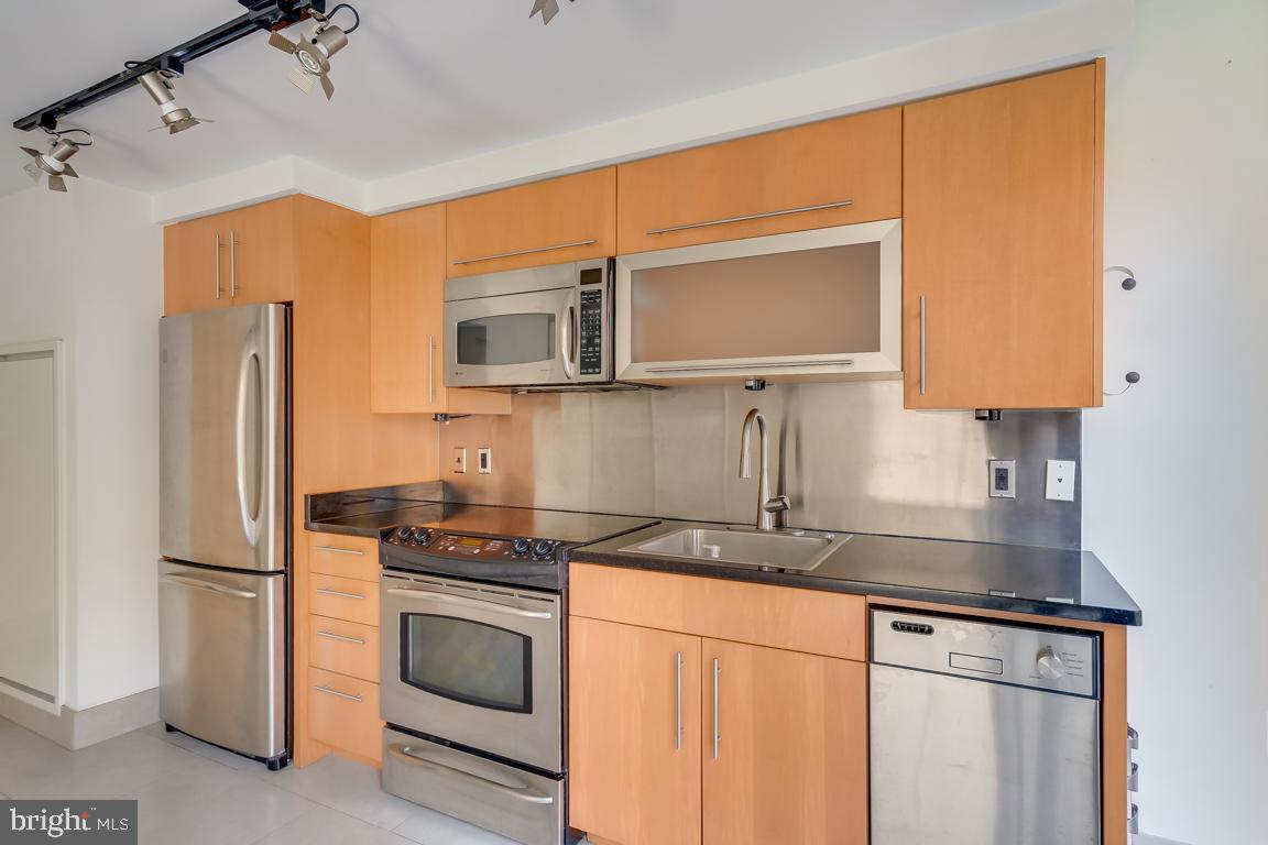 1133 14th Street Northwest, Unit 203 Washington, DC 20005 - Photo 7 of 25