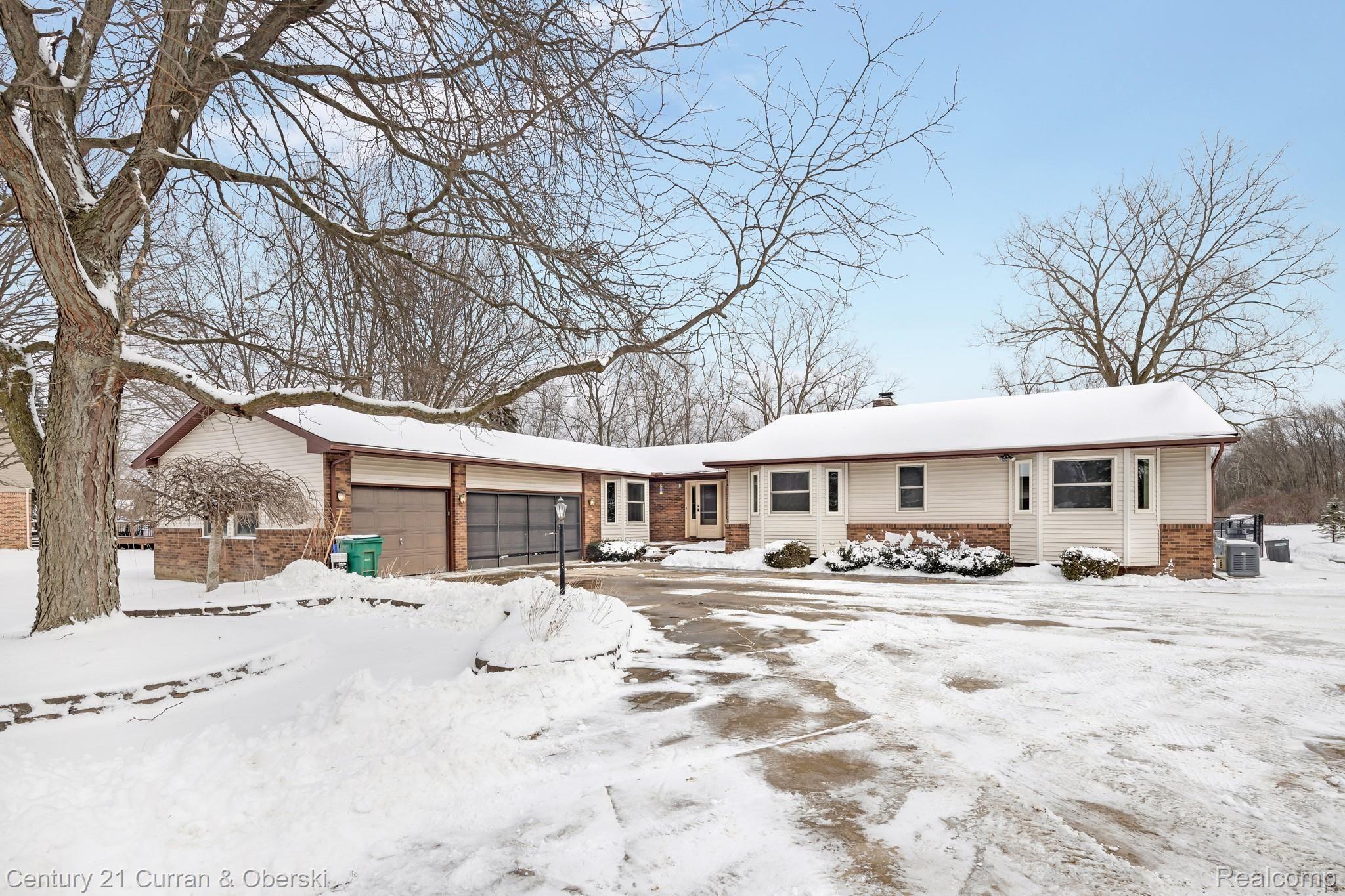 7103 Sheldon Road Belleville, MI 48111 - Photo 3 of 41 XA9A0406 Output copy.jpg