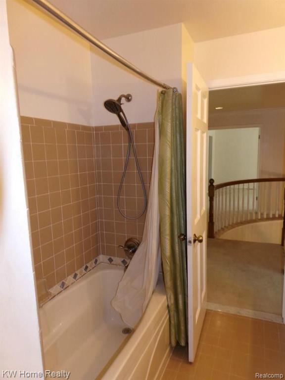 3081 Burlington Court Rochester, MI 48306 - Photo 27 of 40