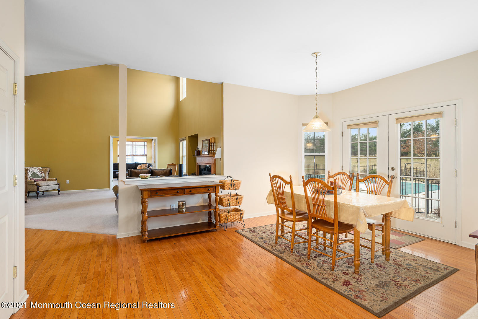 4 Cooper Court Cream Ridge, NJ 08514 - Photo 11 of 31 211