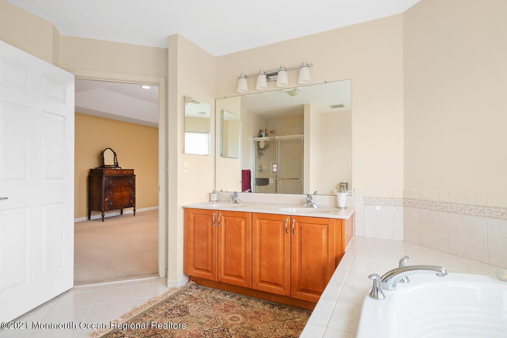 4 Cooper Court Cream Ridge, NJ 08514 - Photo 24 of 31 224