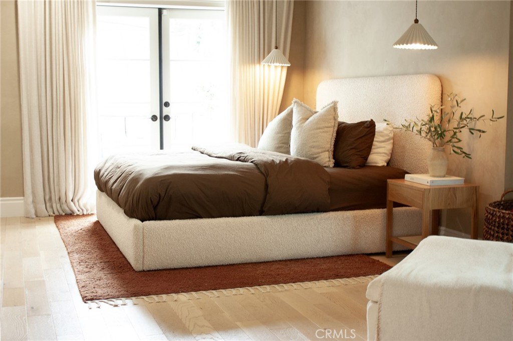 2159 Lorain Road San Marino, CA 91108 - Photo 22 of 48 a living room with a bed and a couch