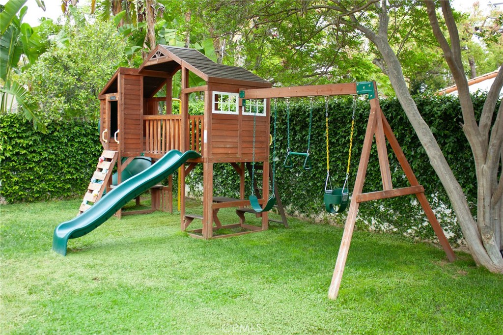 2159 Lorain Road San Marino, CA 91108 - Photo 38 of 48 a view of a house with a park