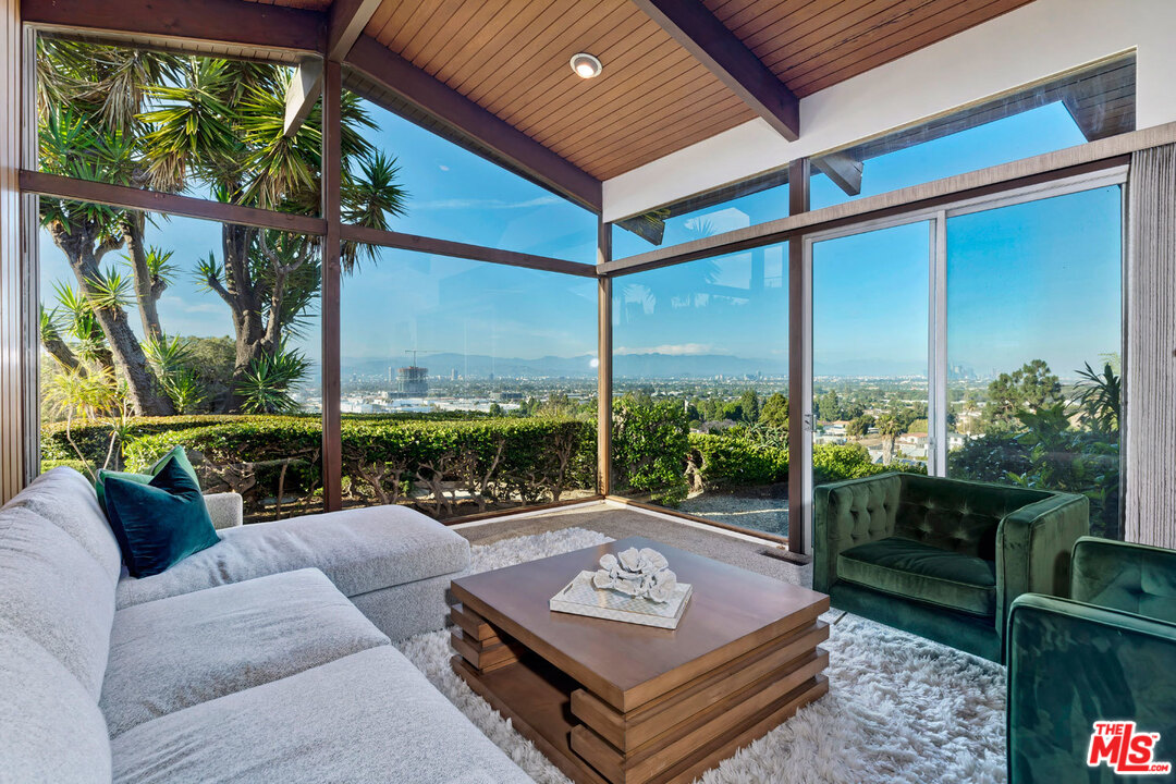 5961 Wrightcrest Drive Culver City, CA 90232 - Photo 9 of 41 a view of a living room filled with furniture