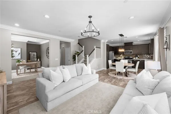 $3,500 | 43148 Avenida Cielo, Temecula, CA 92592