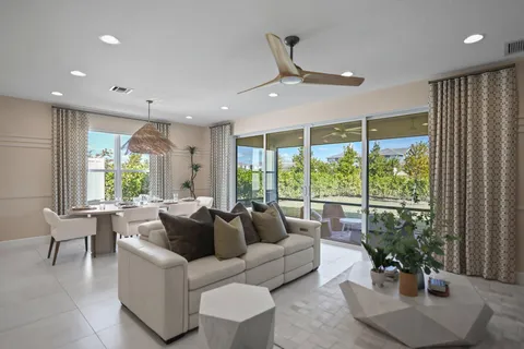 $700,000 | 19545 Broad Shore Walk, Loxahatchee, FL 33470