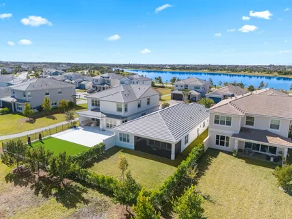 $700,000 | 19545 Broad Shore Walk, Loxahatchee, FL 33470