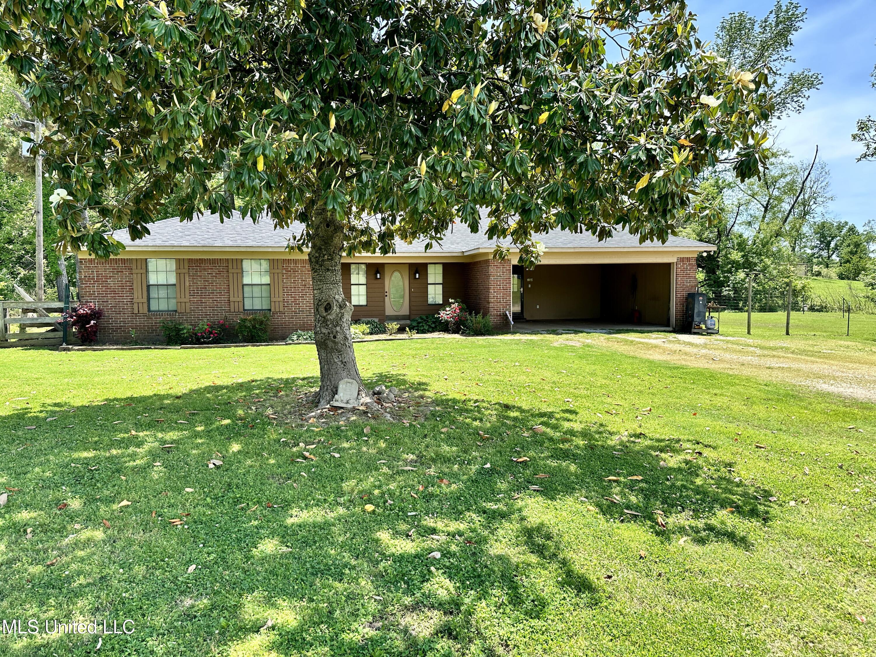 7465 Allison Road Olive Branch, MS 38654 - Photo 1 of 31 IMG_4378