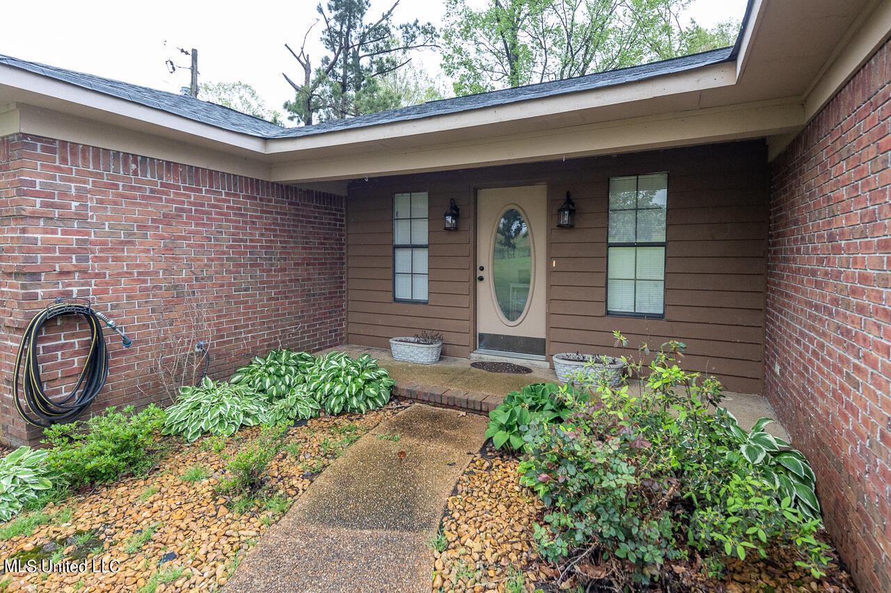 7465 Allison Road Olive Branch, MS 38654 - Photo 5 of 31 AlisonRd-37-27