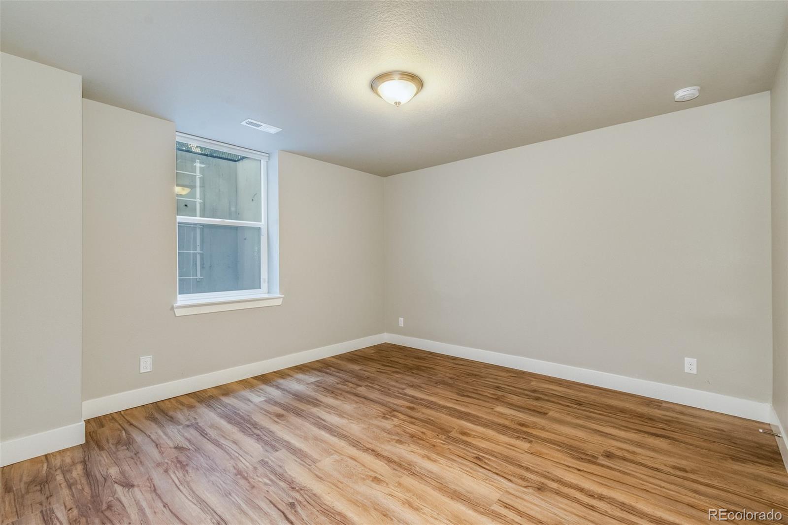 8728 54th Place Denver, CO 80238 - Photo 13 of 19