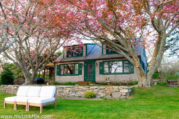 $5,995,000 | 54 Meadow View Drive, Nantucket, MA 02554