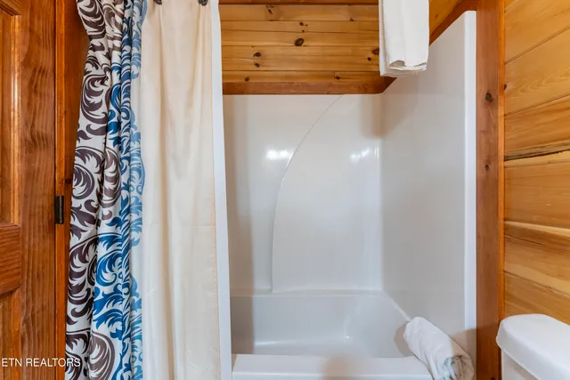 $1,159,999 | 1237 Bird Nest Way, Sevierville, TN 37862