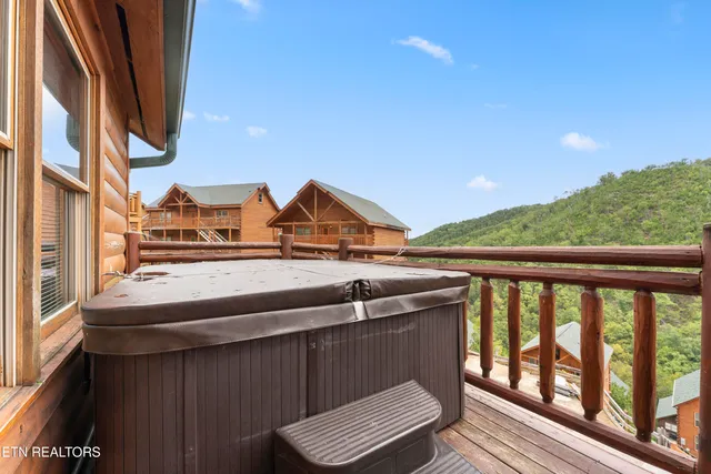 $1,159,999 | 1237 Bird Nest Way, Sevierville, TN 37862