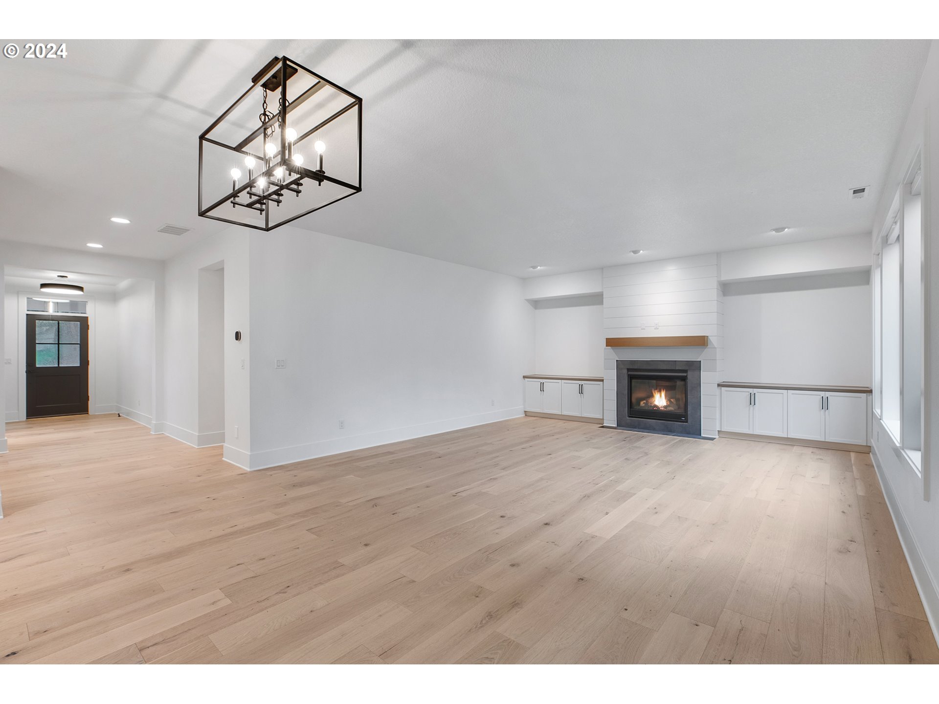 5525 Southwest Childs Road Lake Oswego, OR 97035 - Photo 13 of 48 Gallery Image 13