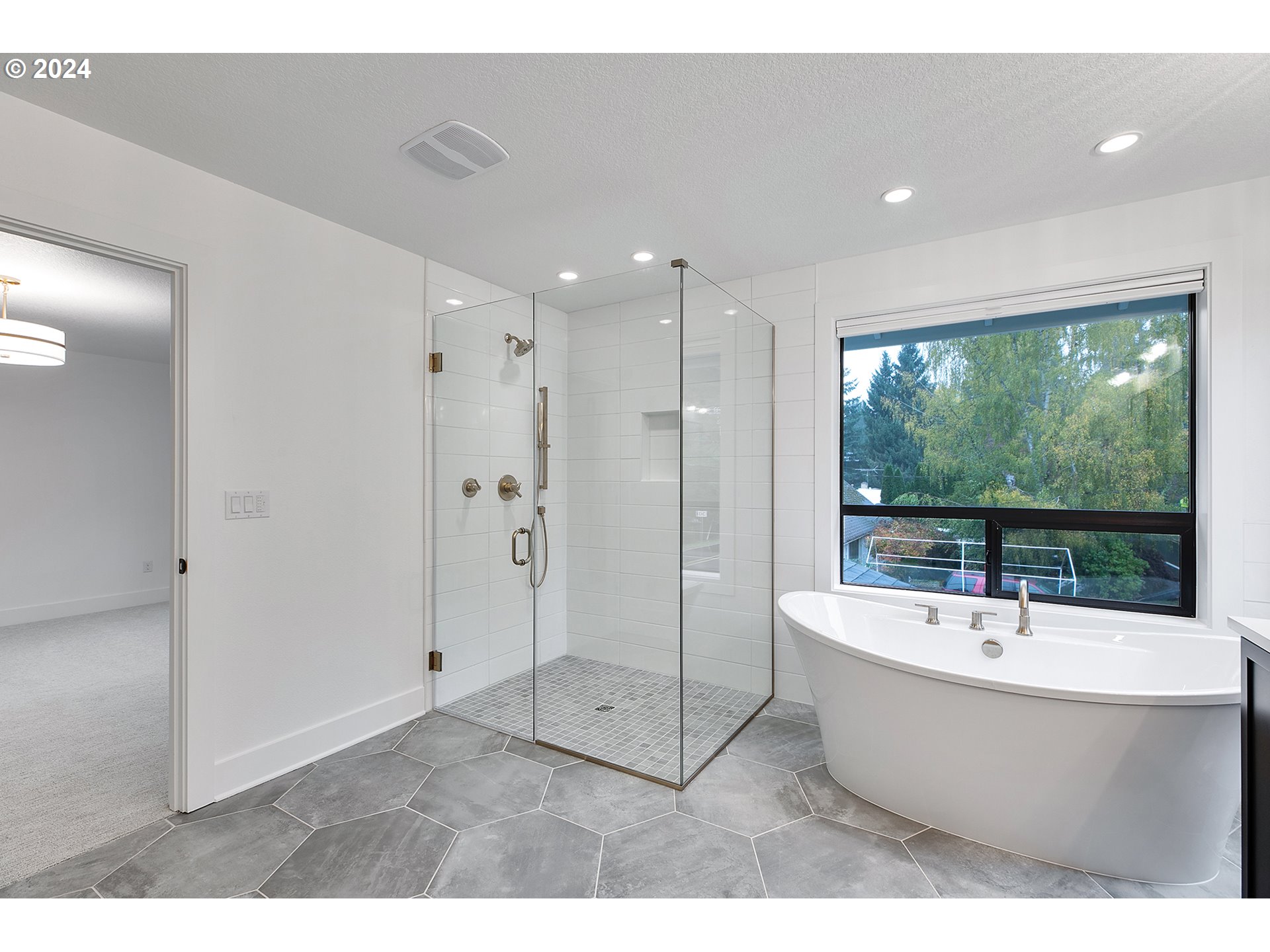 5525 Southwest Childs Road Lake Oswego, OR 97035 - Photo 29 of 48 Gallery Image 29