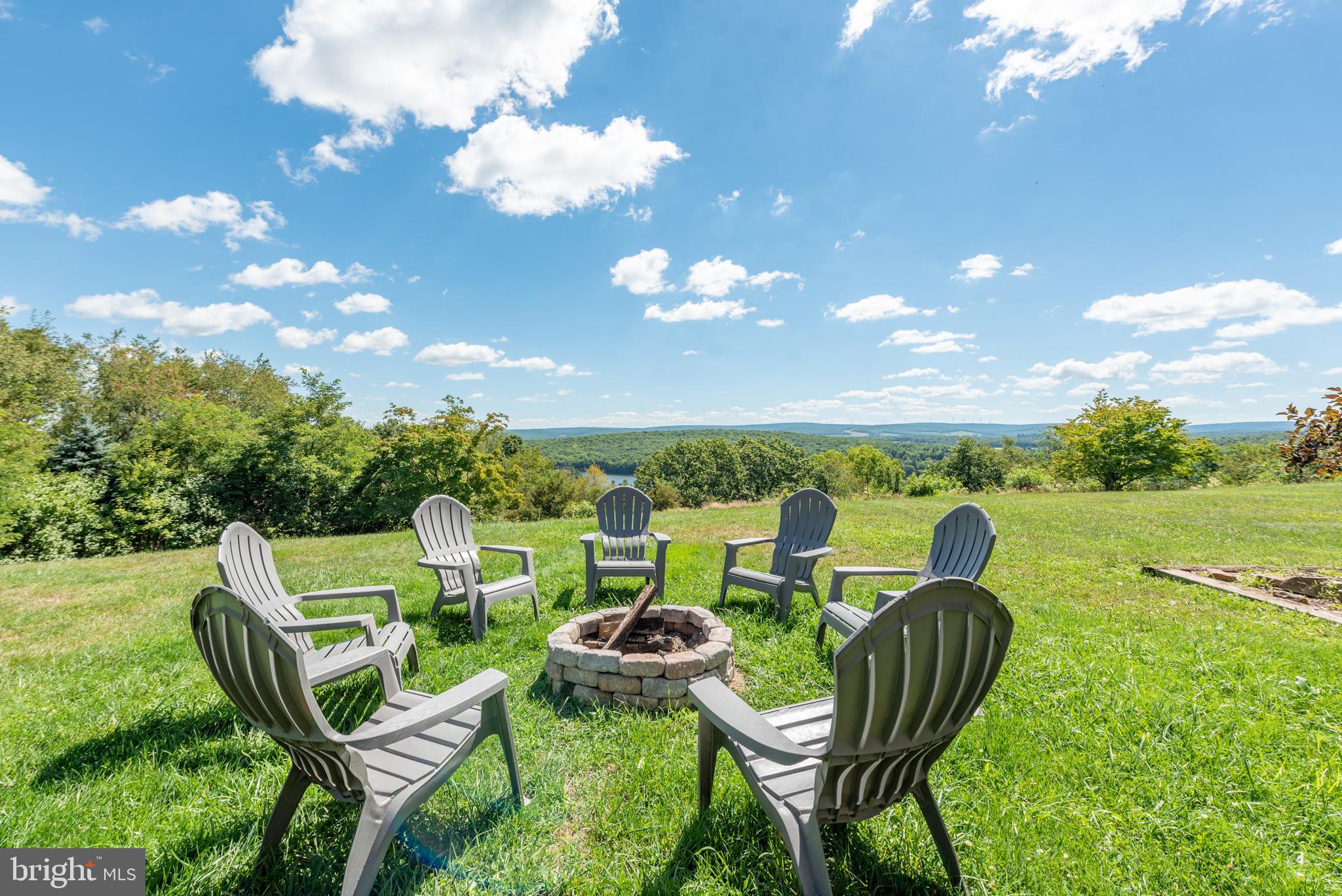 467 Paradise Ridge Road Oakland, MD 21550 - Photo 4 of 60