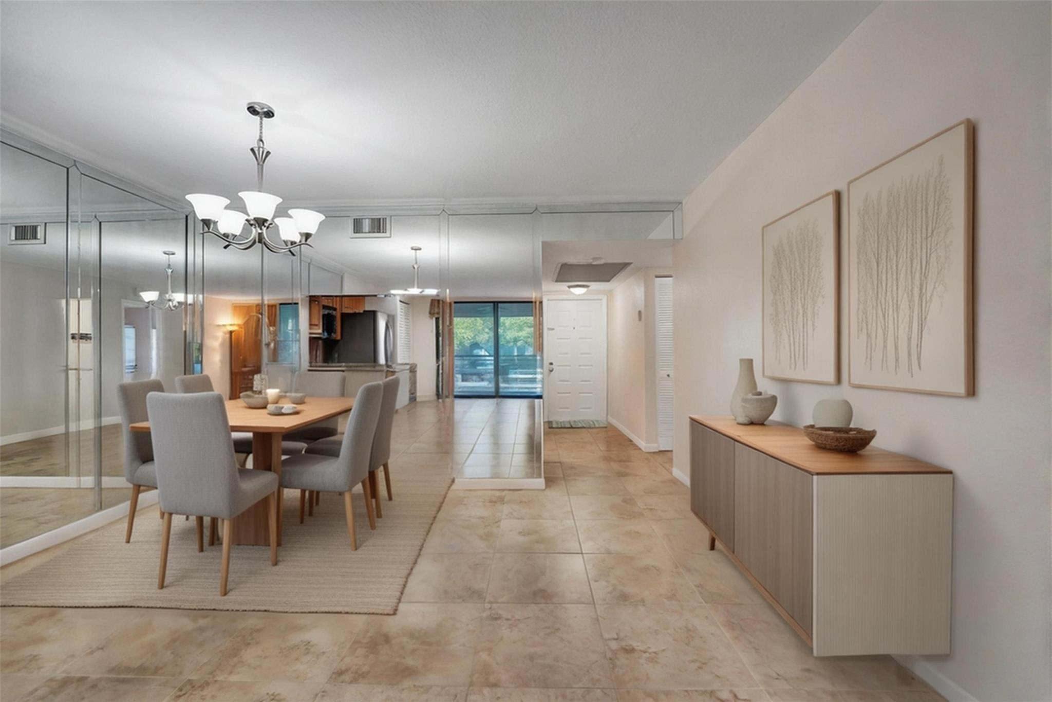 900 Colony Point Circle, Unit 221 Pembroke Pines, FL 33026 - Photo 6 of 29 Dining room