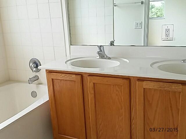3221 Laurel Ridge Circle Riviera Beach, FL 33404 - Photo 7 of 14 2015-03-27 12.20.59.jpg