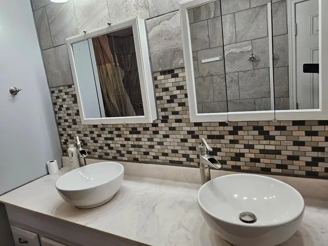 $490,000 | 1018 An County Road 2301, Tennessee Colony, TX 75861