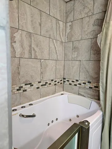 $490,000 | 1018 An County Road 2301, Tennessee Colony, TX 75861