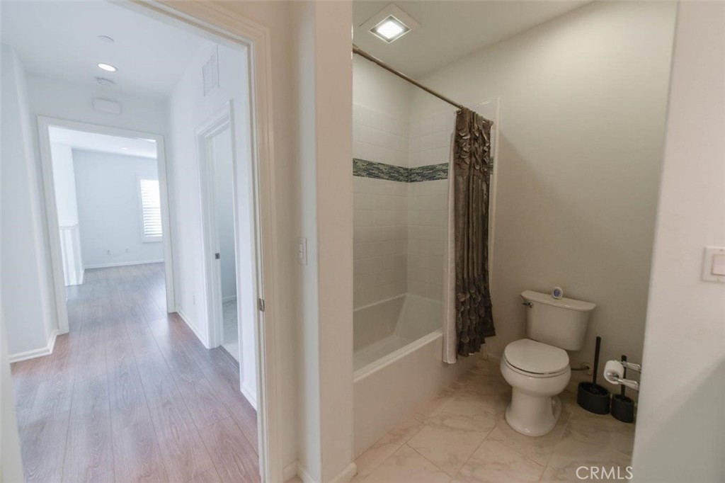 229 Rodeo Irvine, CA 92602 - Photo 33 of 37