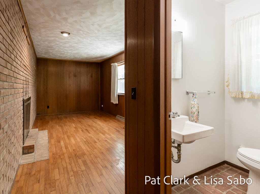 18412 168th Avenue Spring Lake, MI 49456 - Photo 12 of 39 18412 168thAve-14LoRes