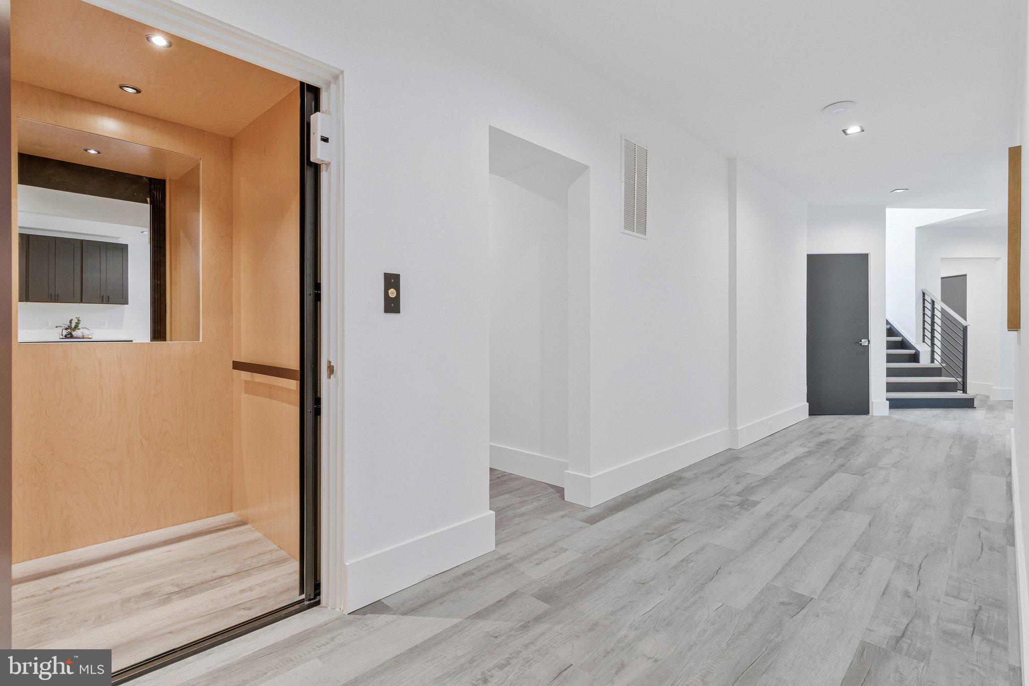 3525 Glenbrook Road Fairfax, VA 22031 - Photo 86 of 111 Elevator and hallway
