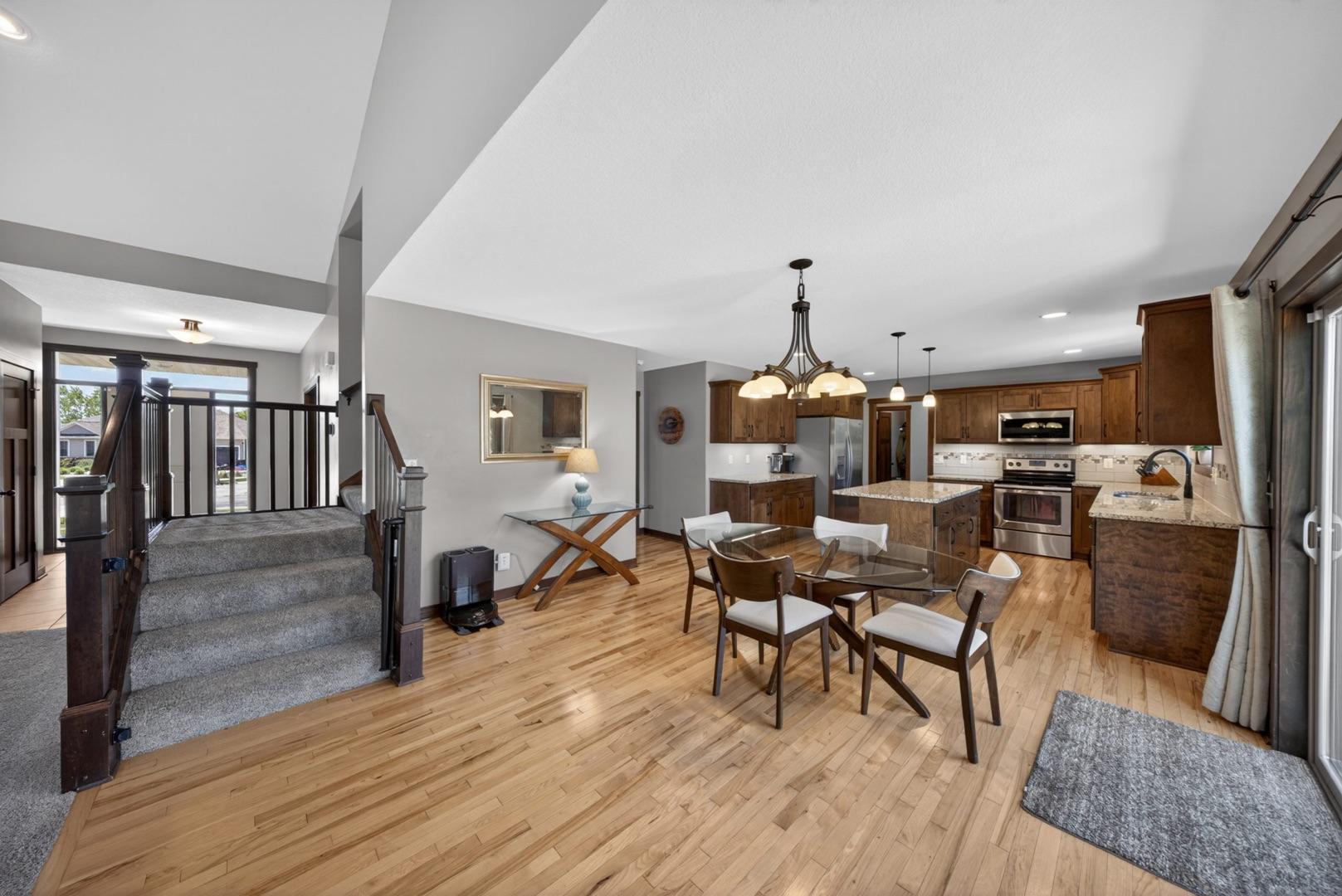 1721 Echo Ridge Street Southwest Rochester, MN 55902 - Photo 11 of 60