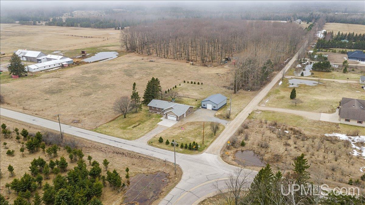 4695 I Road Bark River, MI 49807 - Photo 9 of 57