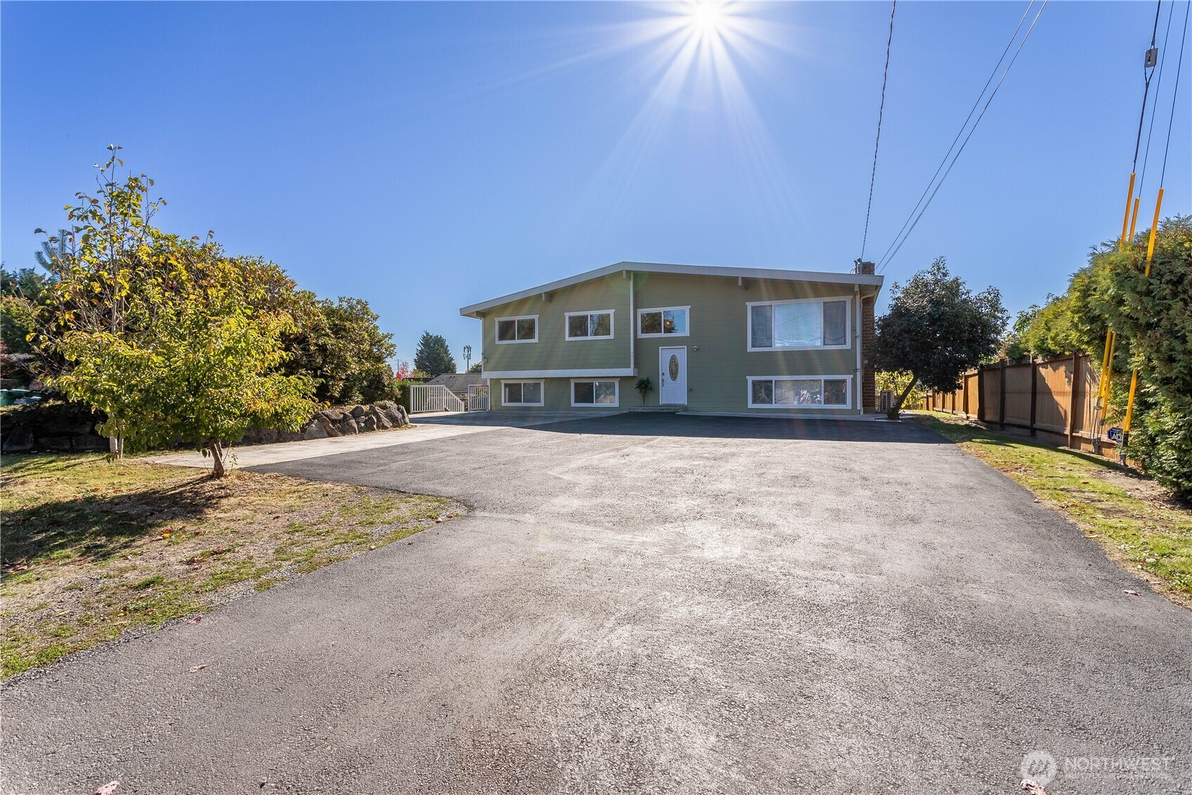 3905 Northeast 6th Street Renton, WA 98056 - Photo 32 of 32