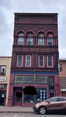 $850 | 415 Main Street West, Unit 5, Ashland, WI 54806