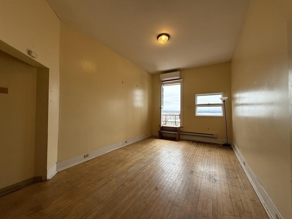 415 Main Street West, Unit 5 Ashland, WI 54806 - Photo 3 of 8