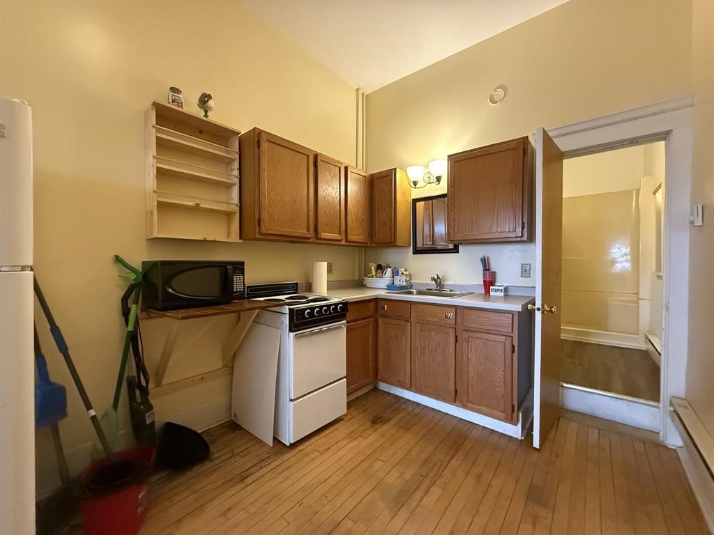 415 Main Street West, Unit 5 Ashland, WI 54806 - Photo 5 of 8